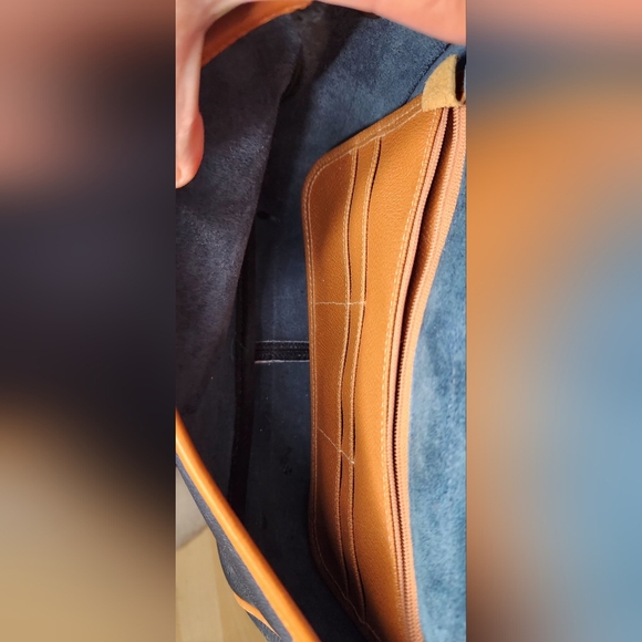 Dooney & Bourke vintage equestrian all weather leather crossbody bag, navy - Picture 9 of 16